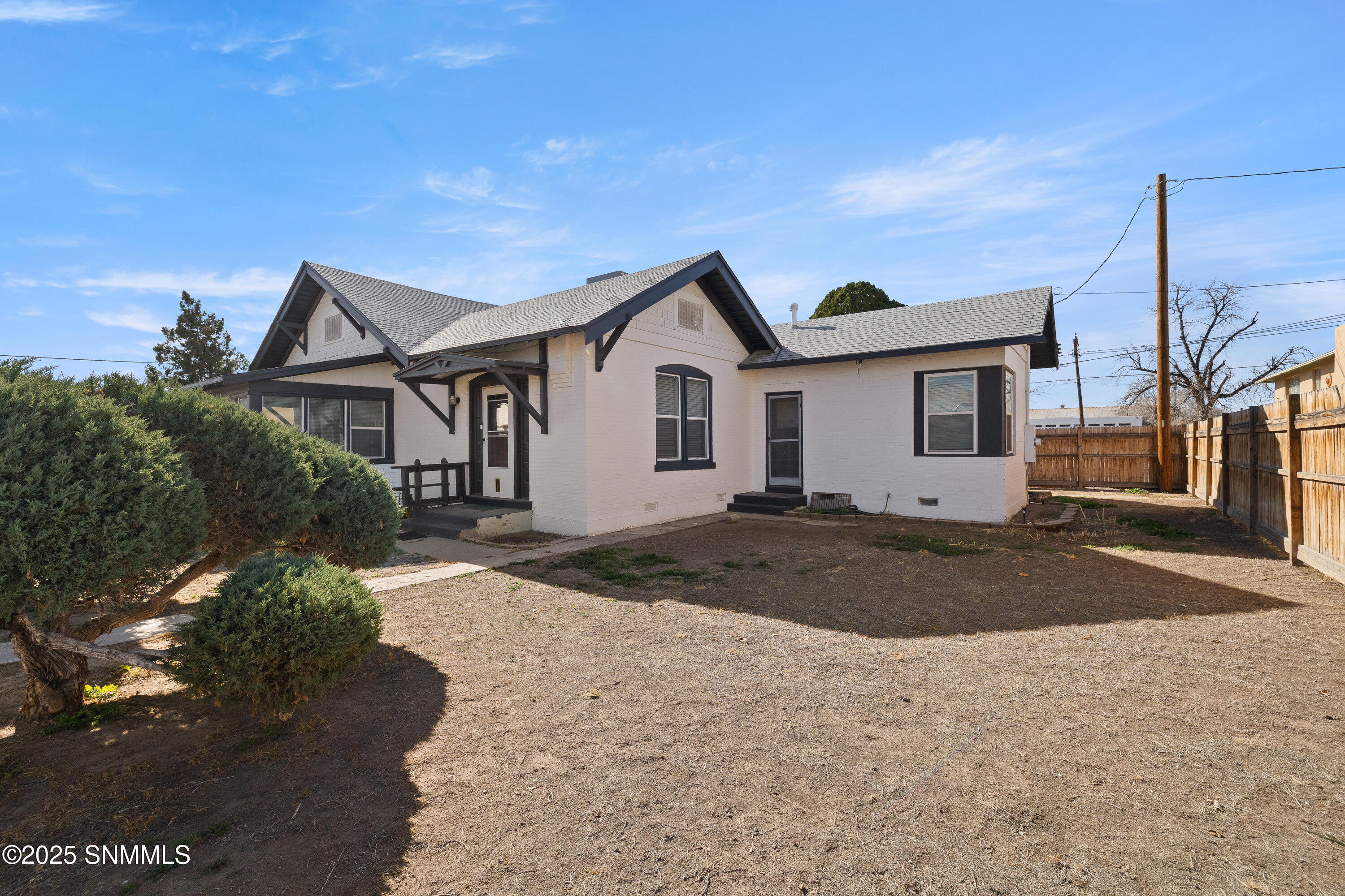 712-W-Court-Ave-MLS-Camera-Guy-32