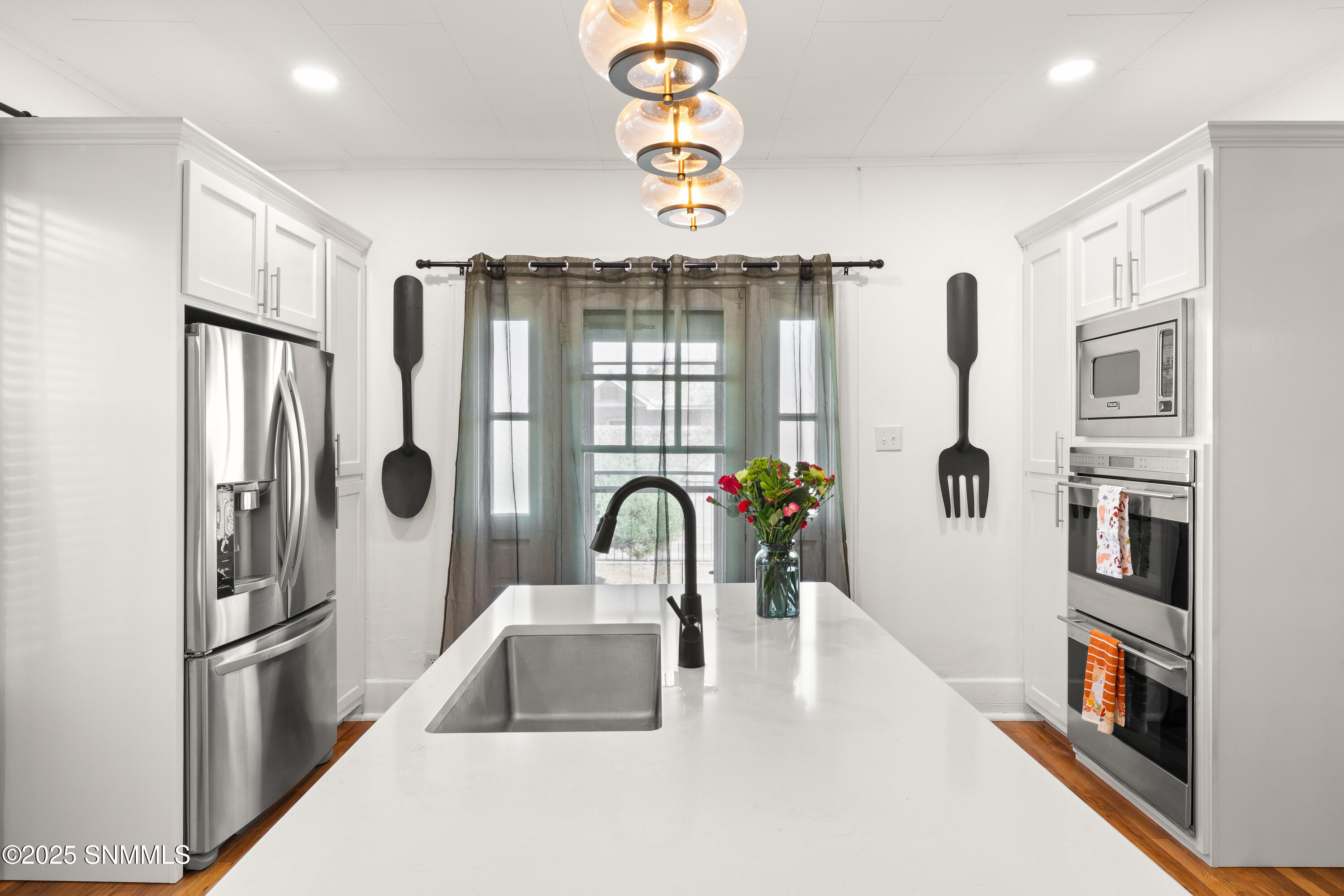 712-W-Court-Ave-MLS-Camera-Guy-14