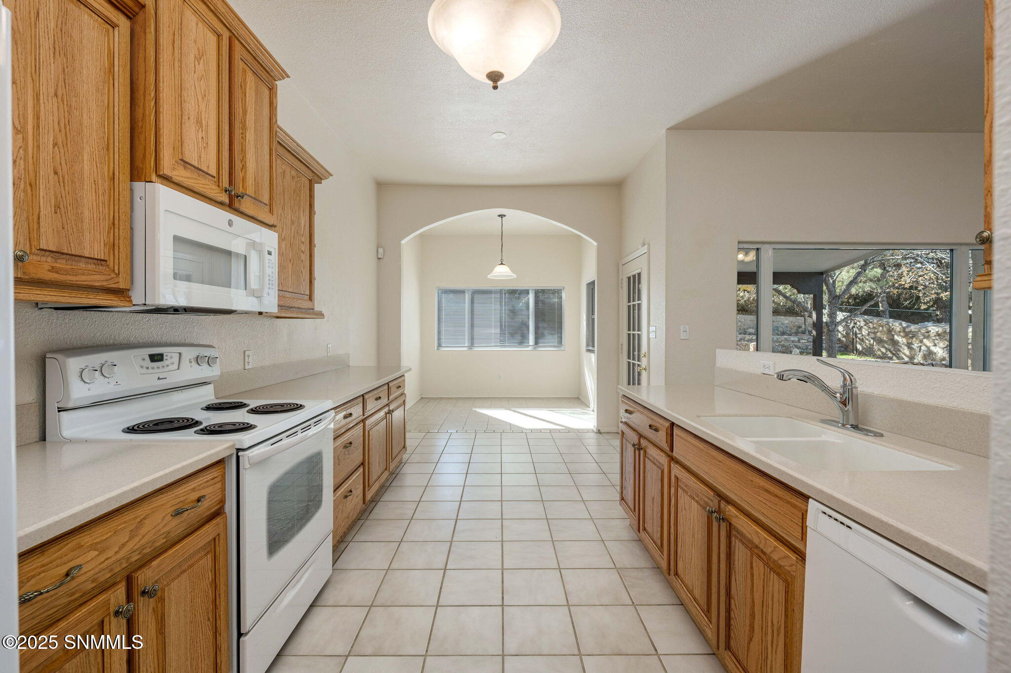 13-web-or-mls-Snappin Homes (IndianHollo