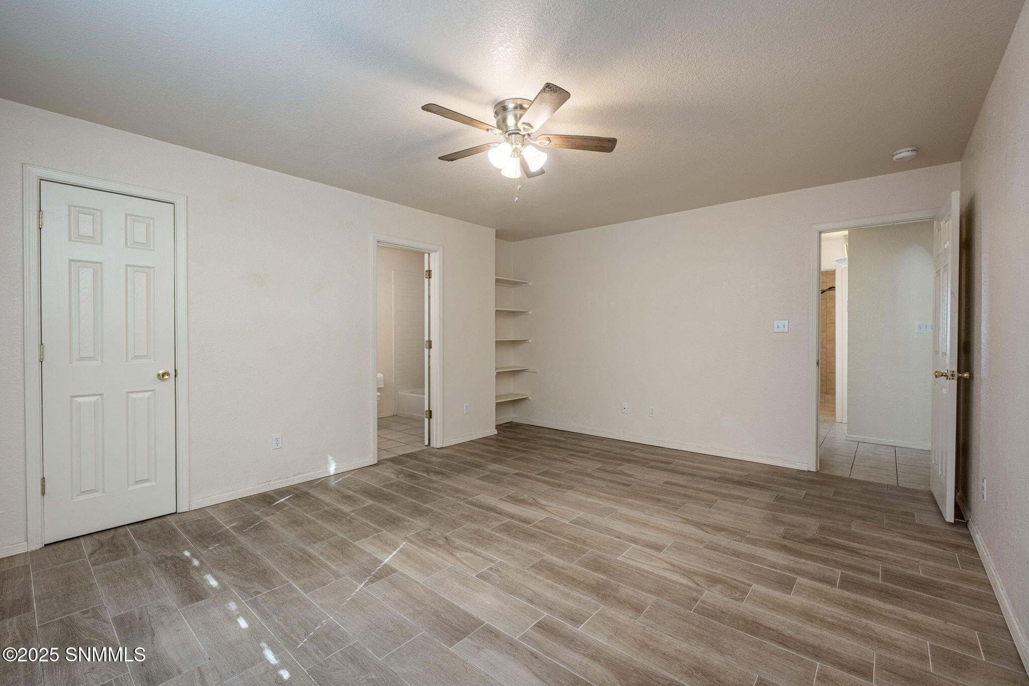 17-web-or-mls-Snappin Homes (IndianHollo