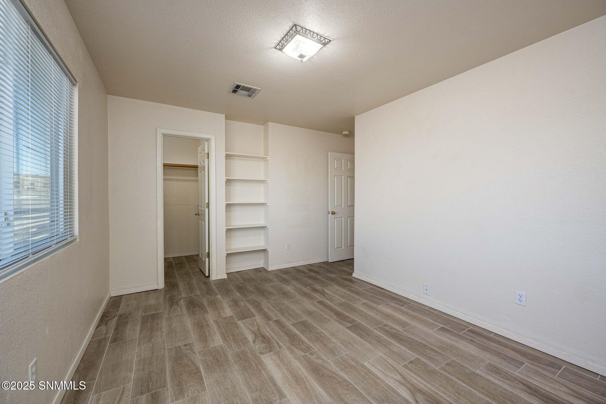 27-web-or-mls-Snappin Homes (IndianHollo