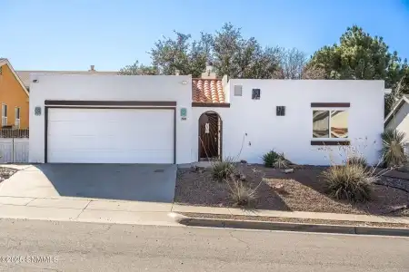 760 Indian Hollow Road, Las Cruces, New Mexico 88011, 3 Bedrooms Bedrooms, ,2 BathroomsBathrooms,Residential,For Sale,Indian Hollow,2600005