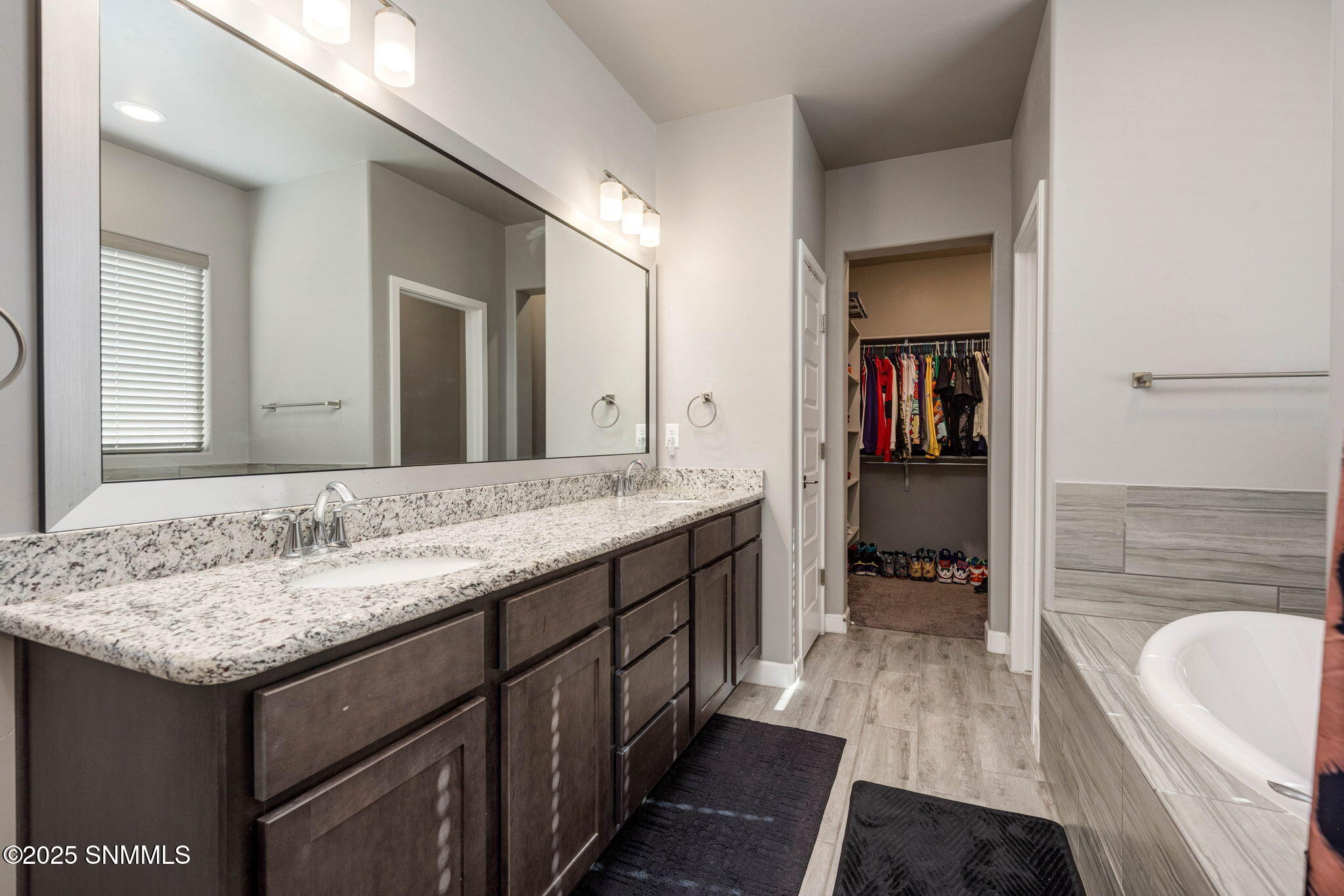 22-web-or-mls-Snappin Homes (Andromeda61