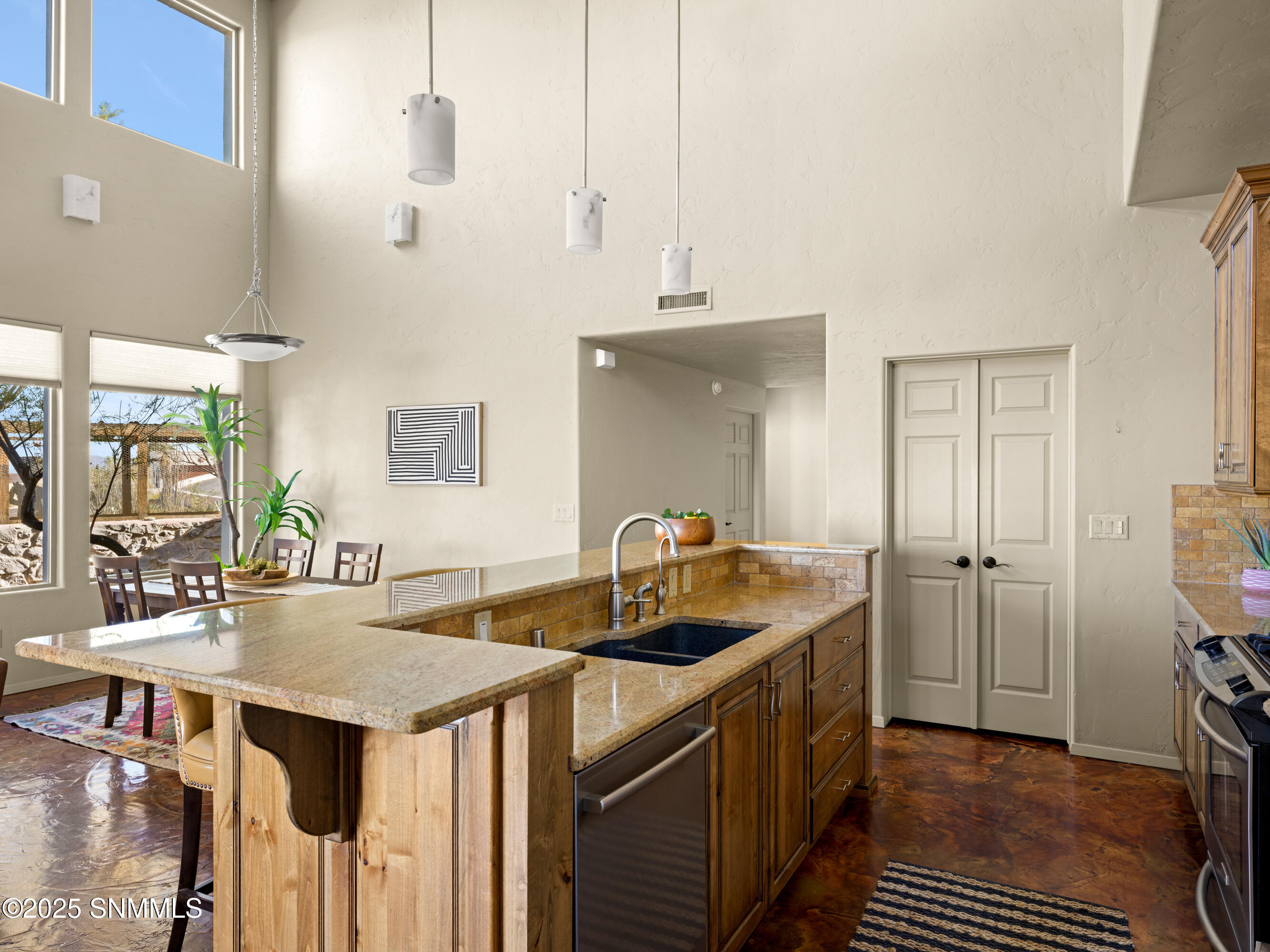 6700-Camino-Blanco-MLS-Camera-Guy-21