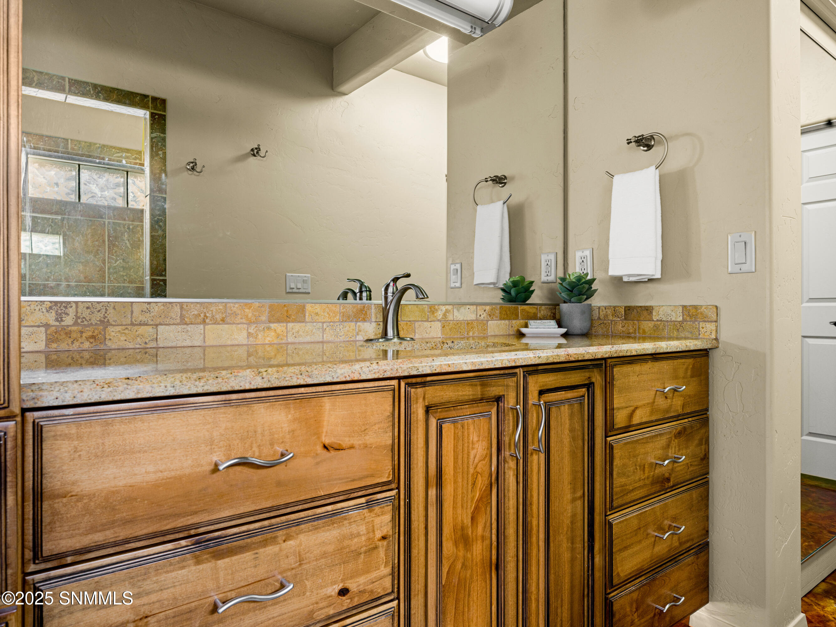 6700-Camino-Blanco-MLS-Camera-Guy-43