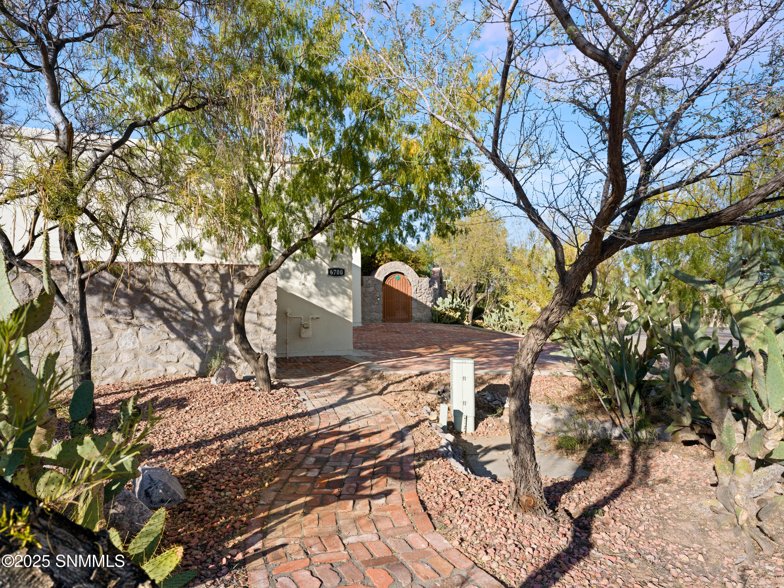 6700-Camino-Blanco-MLS-Camera-Guy-7