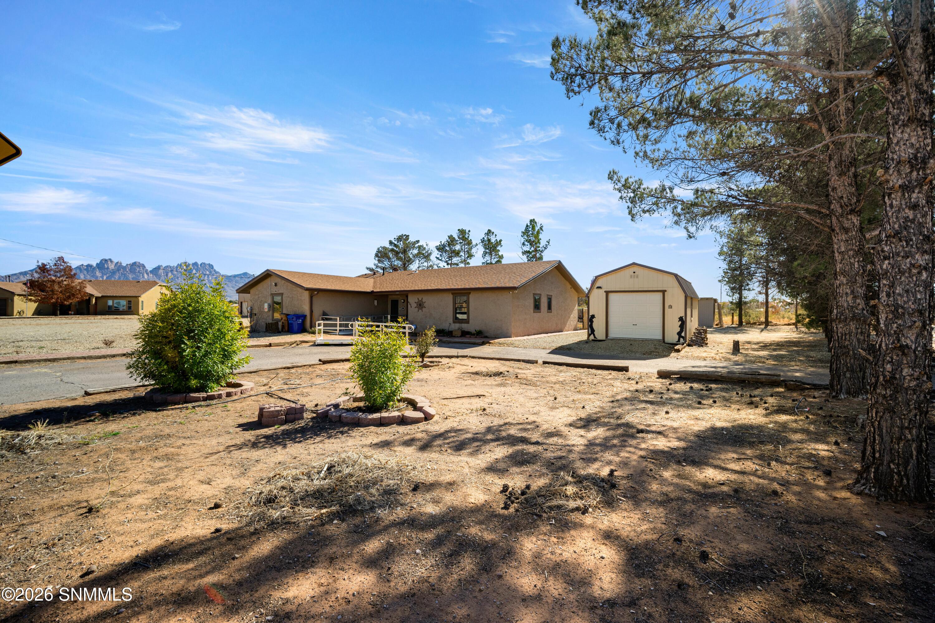 6370-Payan-MLS-Camera-Guy-4