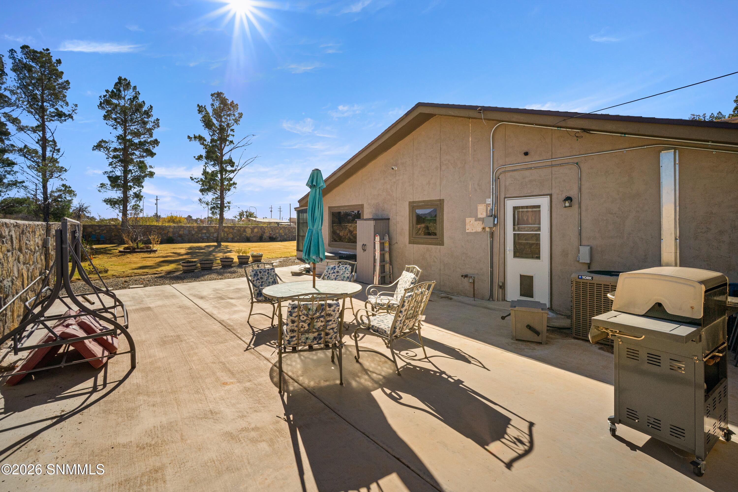 6370-Payan-MLS-Camera-Guy-49