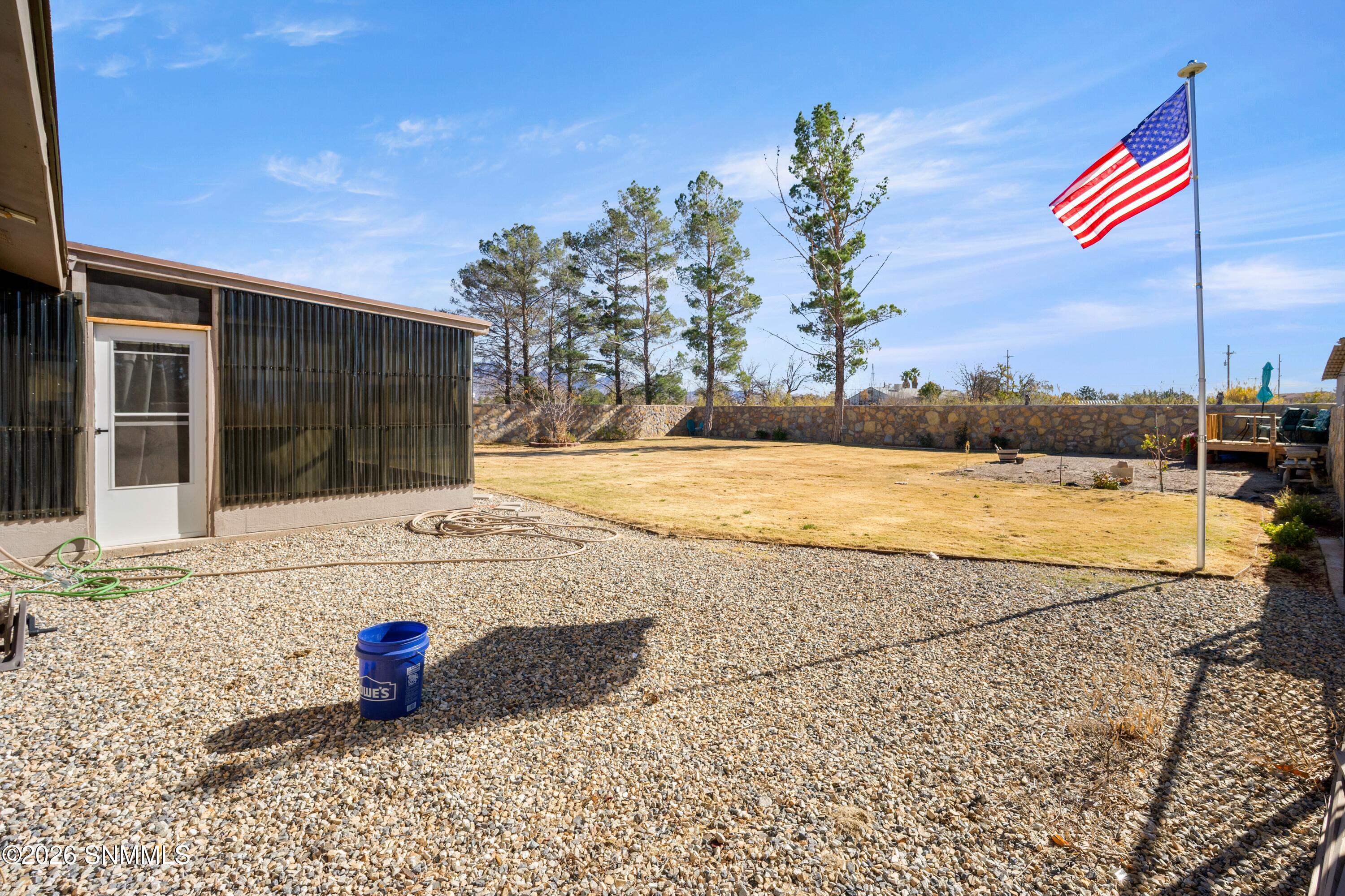 6370-Payan-MLS-Camera-Guy-54