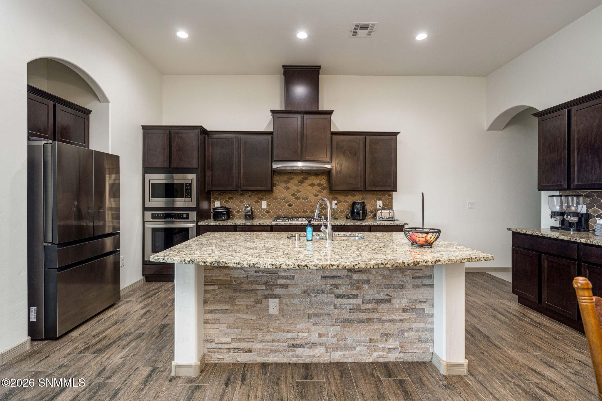 12-web-or-mls-Snappin Homes (SantaJulia3