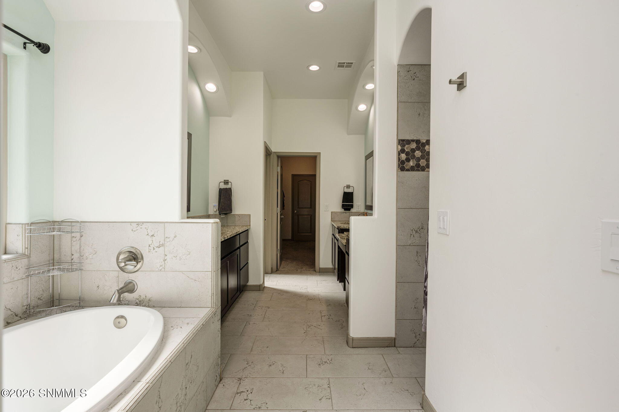 19-web-or-mls-Snappin Homes (SantaJulia3