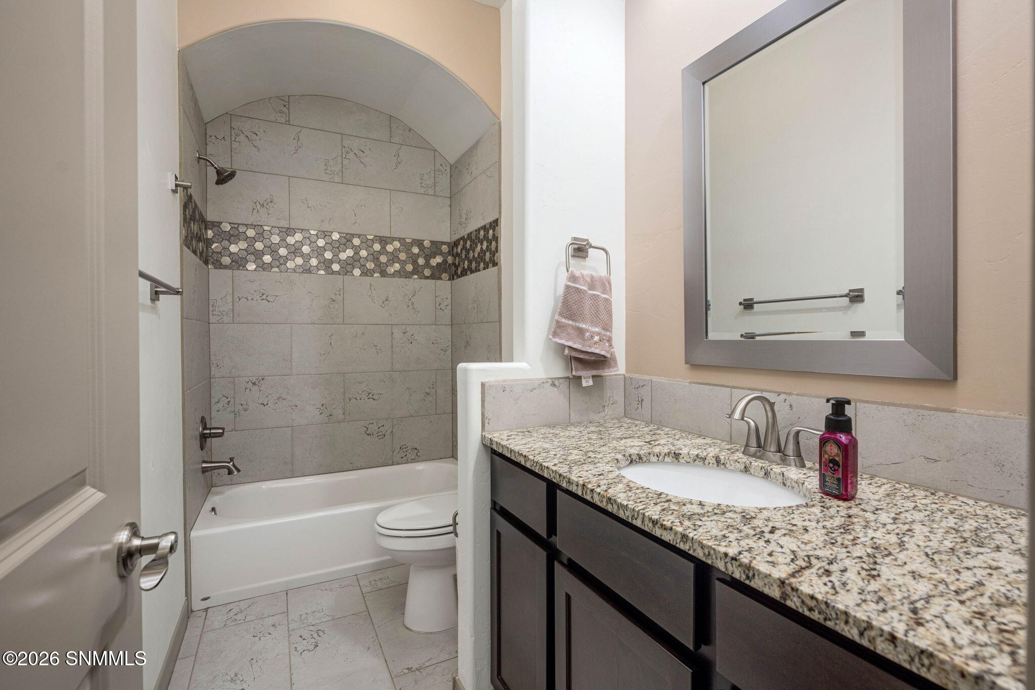 28-web-or-mls-Snappin Homes (SantaJulia3