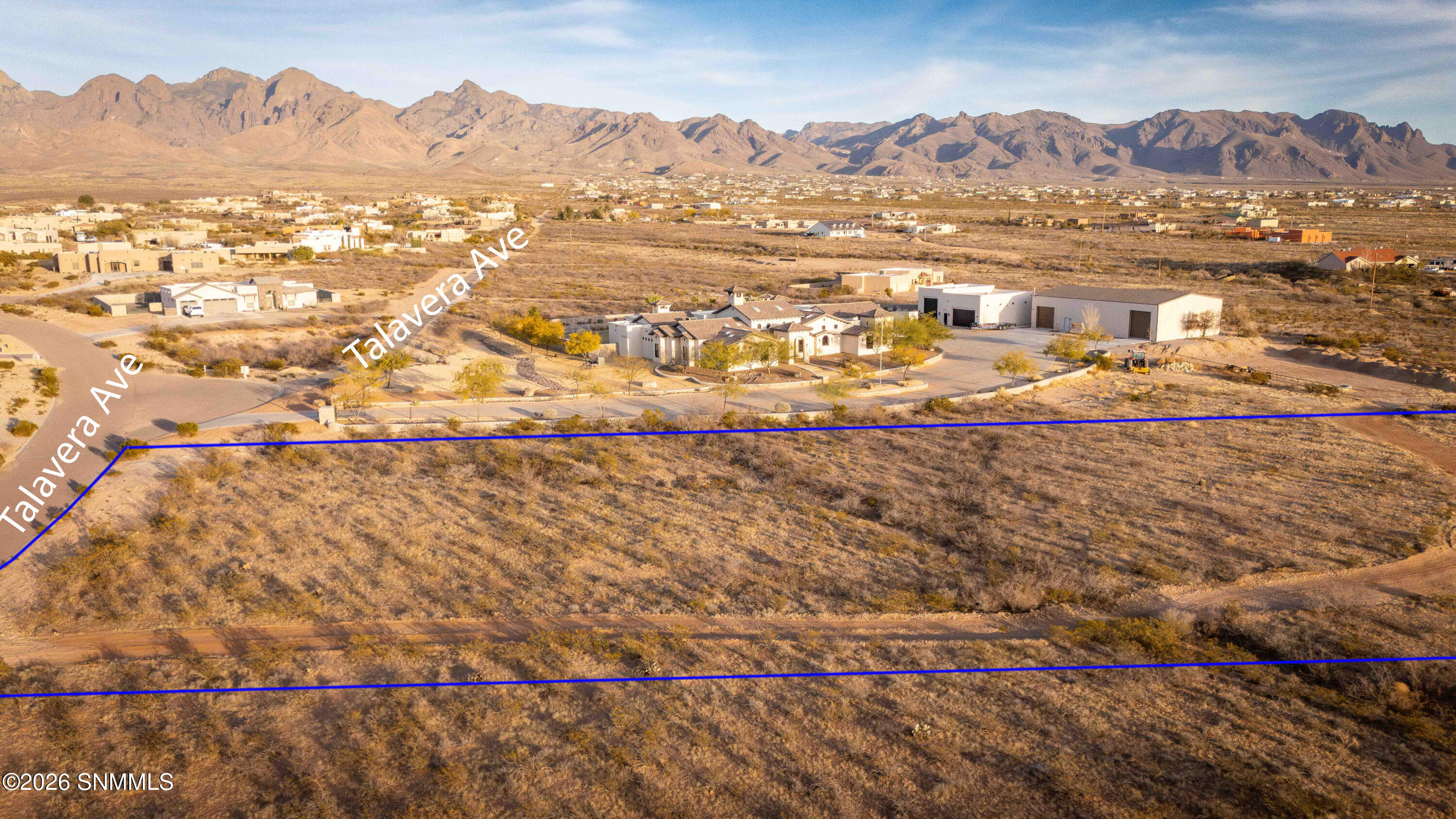 8658_Talavera_Ave-09