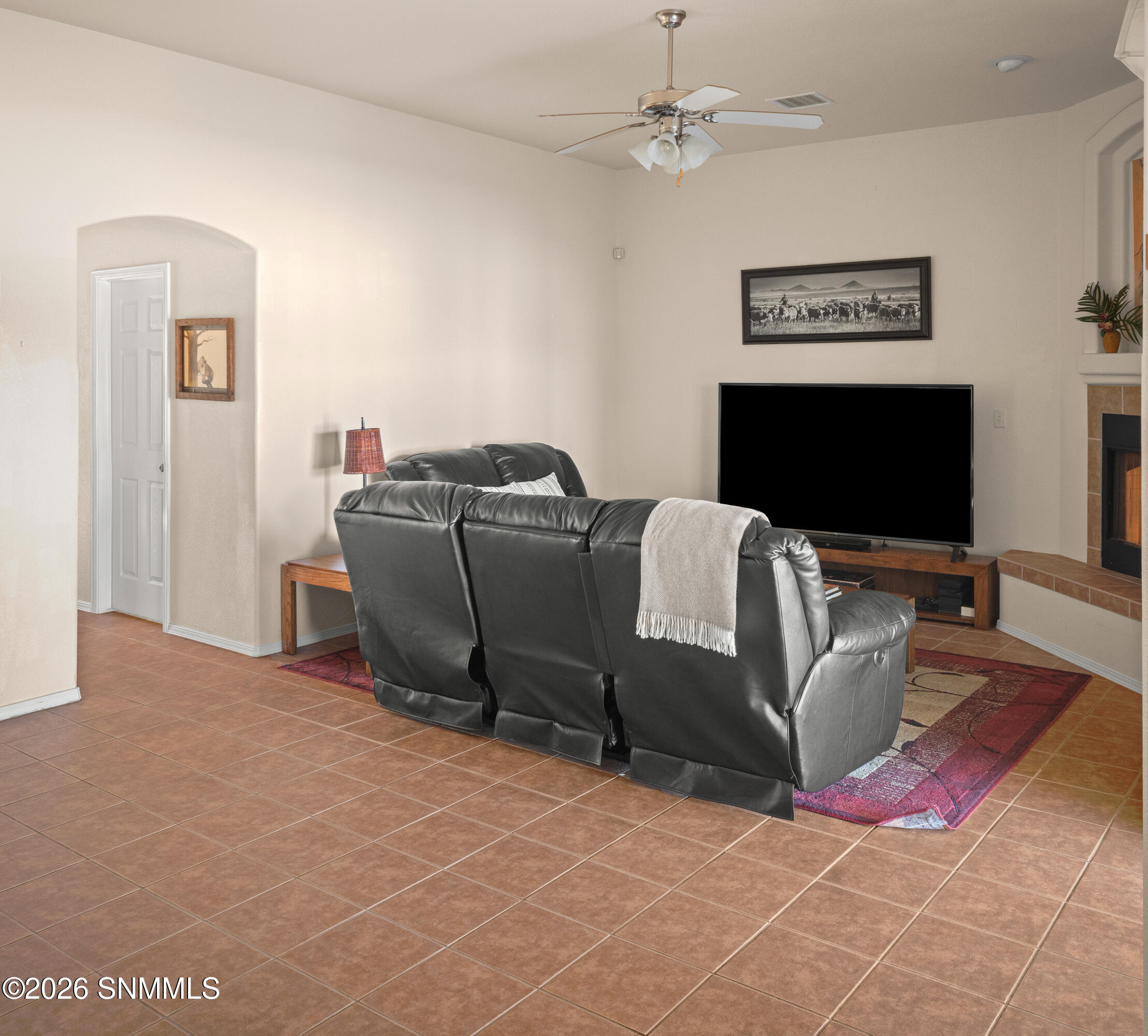 4652-Calle-de-Nubles-MLS-Camera-Guy-17