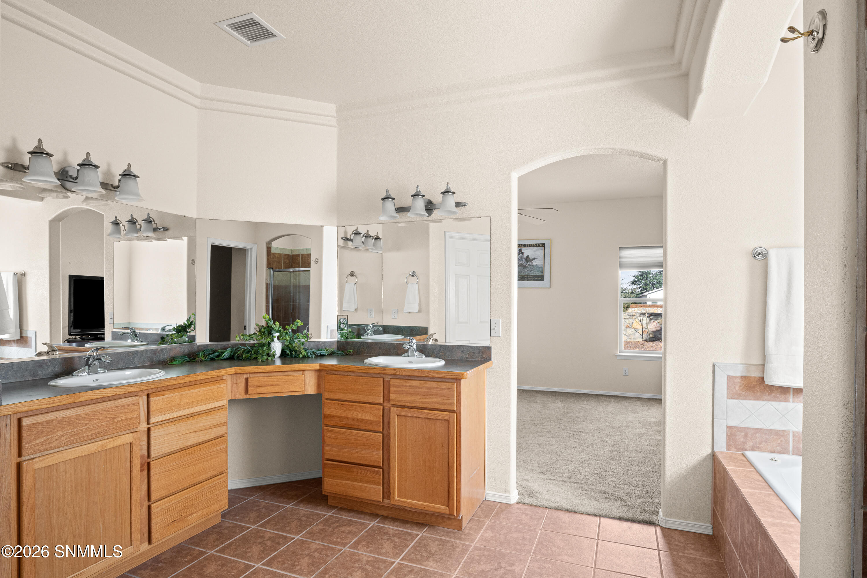 4652-Calle-de-Nubles-MLS-Camera-Guy-29