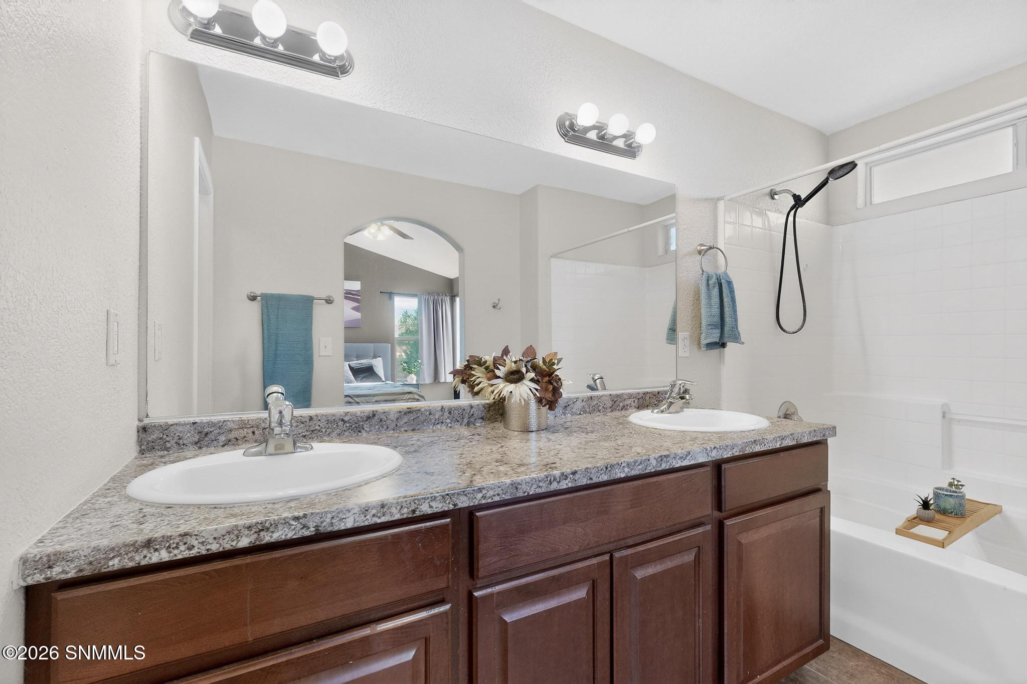 24-3D-Casas-1141-Gunsight-Peak-Dr-010620