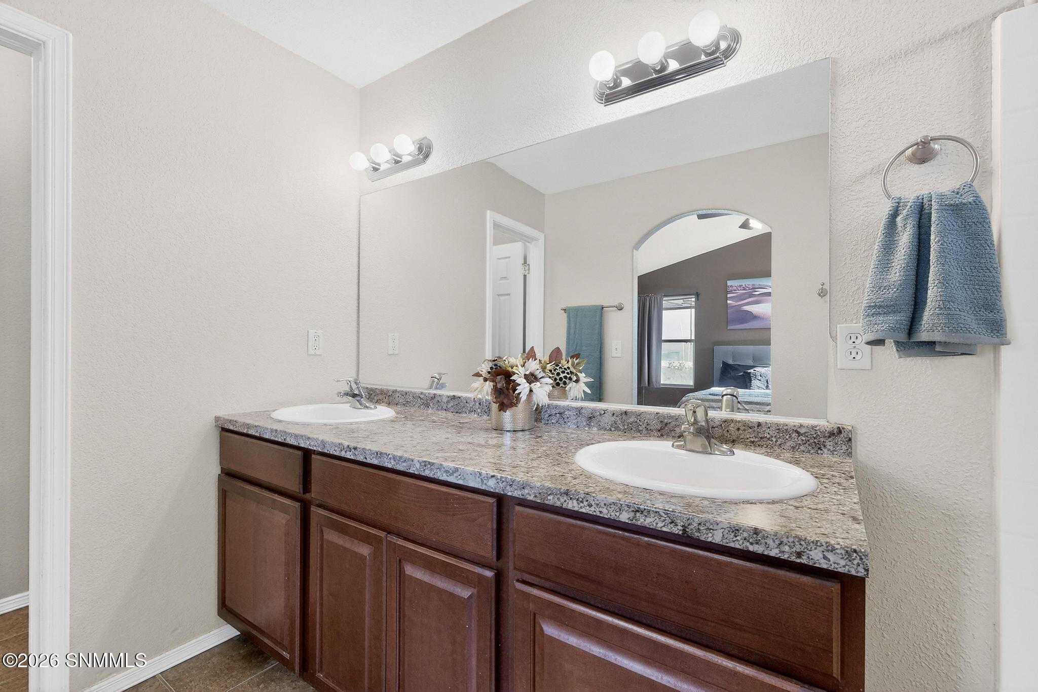 25-3D-Casas-1141-Gunsight-Peak-Dr-010620