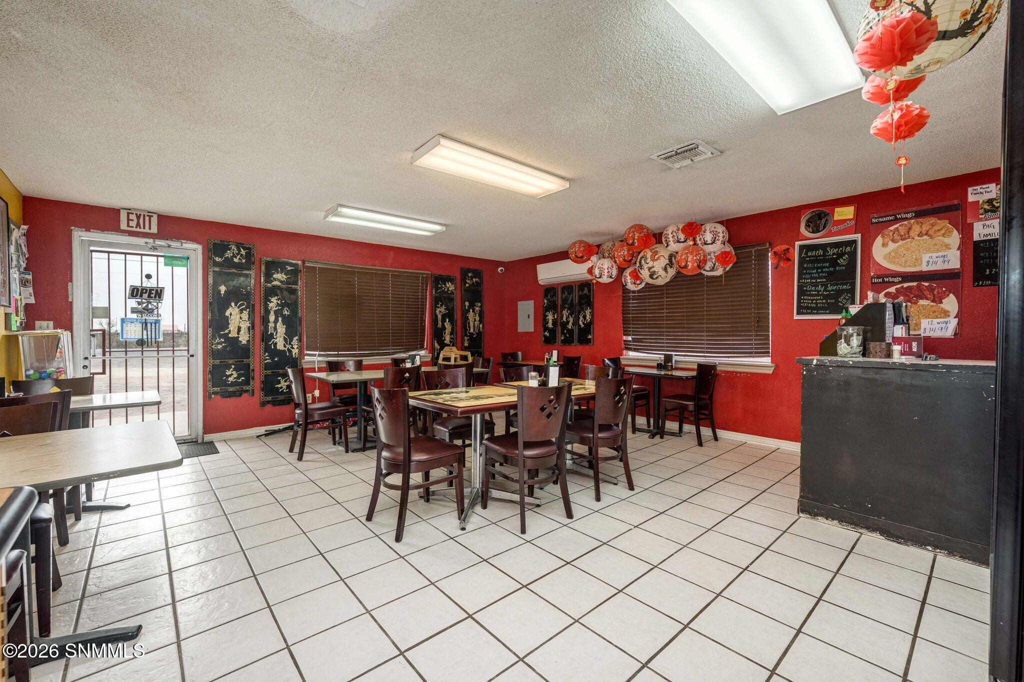 8-web-or-mls-Snappin Homes (Lisa90)-8