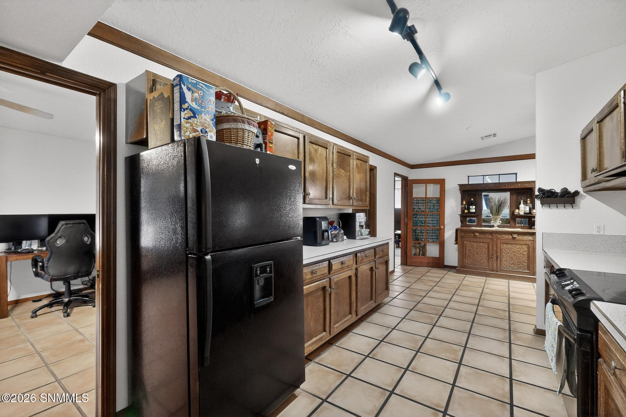 29-3D-Casas-4136-E-Winchester-Rd-0110202