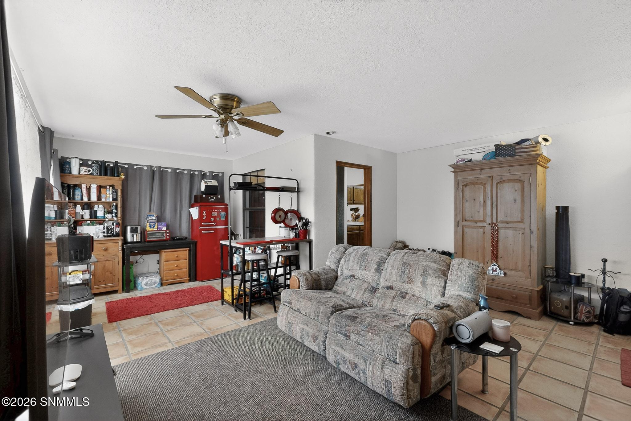 22-3D-Casas-4136-E-Winchester-Rd-0110202