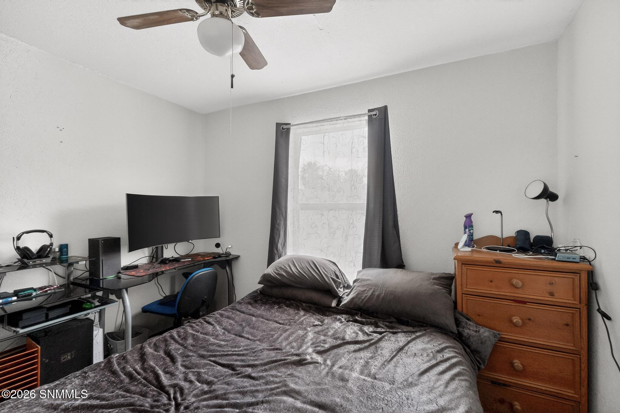 47-3D-Casas-4136-E-Winchester-Rd-0110202