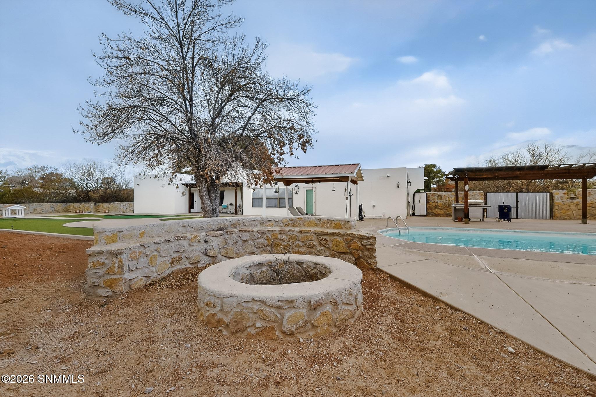 58-3D-Casas-4136-E-Winchester-Rd-0110202