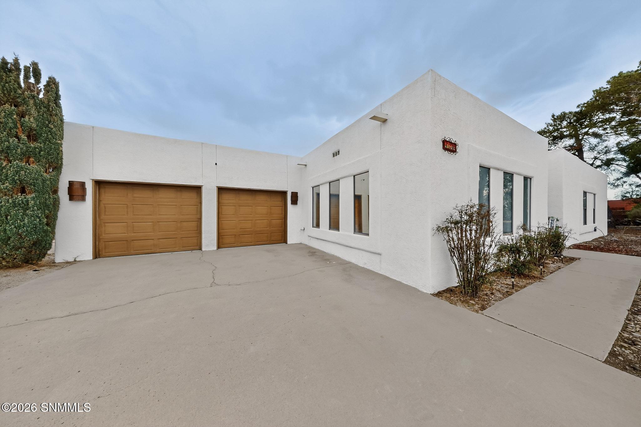 18-3D-Casas-4136-E-Winchester-Rd-0110202