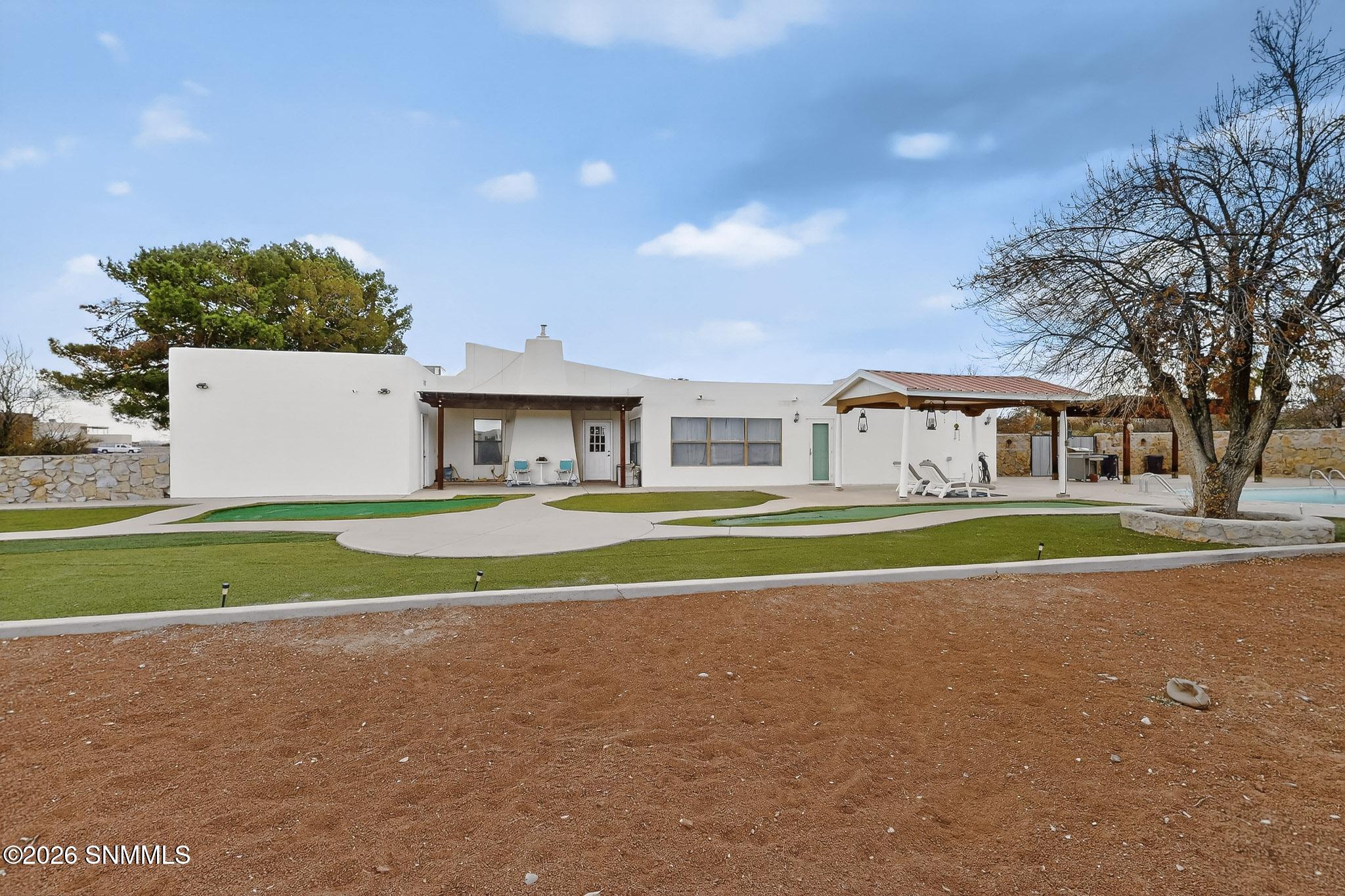 54-3D-Casas-4136-E-Winchester-Rd-0110202