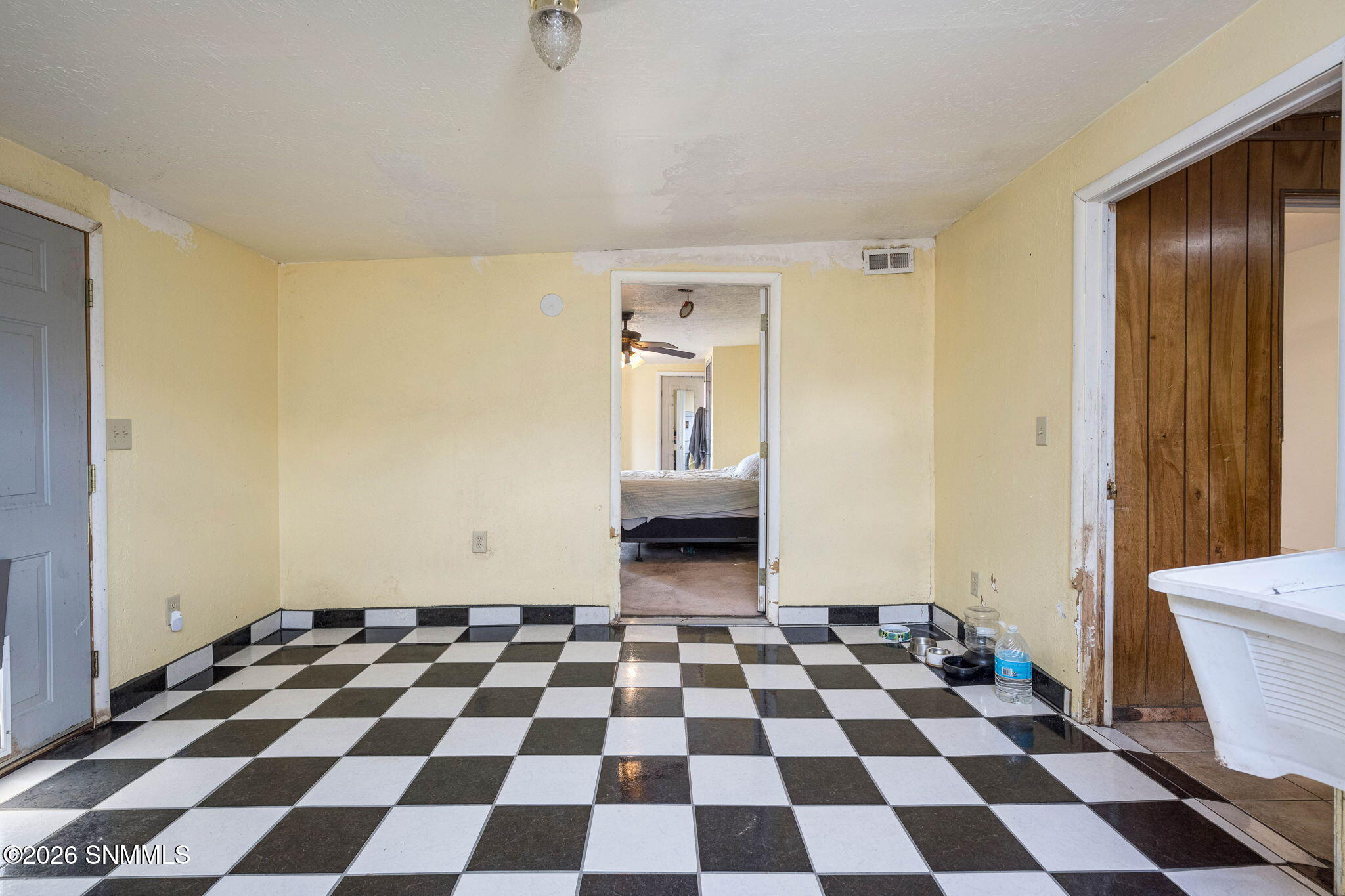 31-web-or-mls-Snappin Homes (Gladys1500)