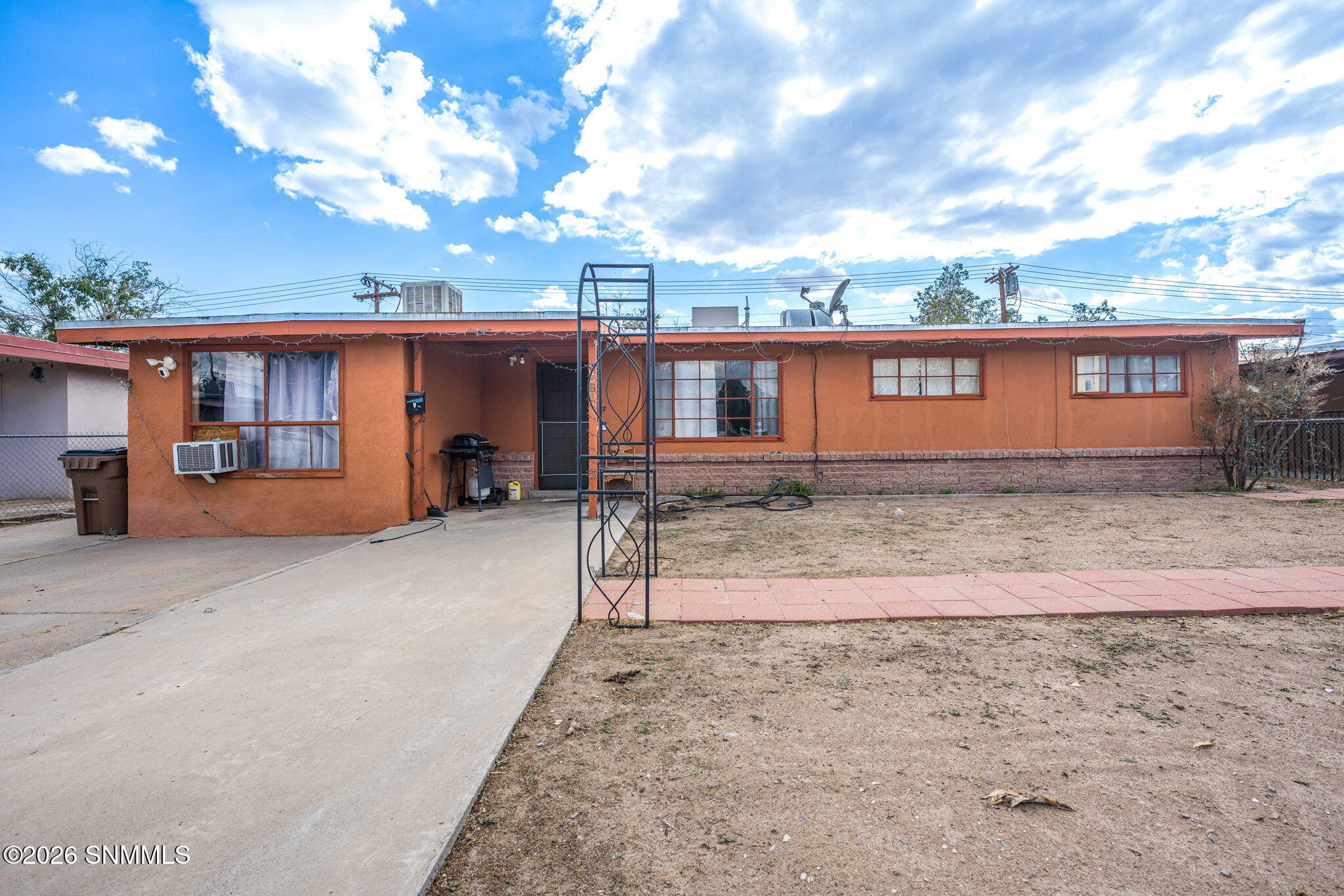 3-web-or-mls-Snappin Homes (Gladys1500)-