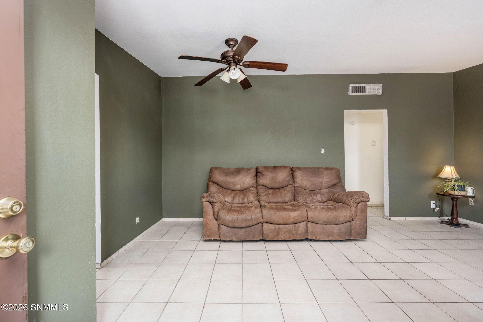 6-web-or-mls-Snappin Homes (Gladys1500)-