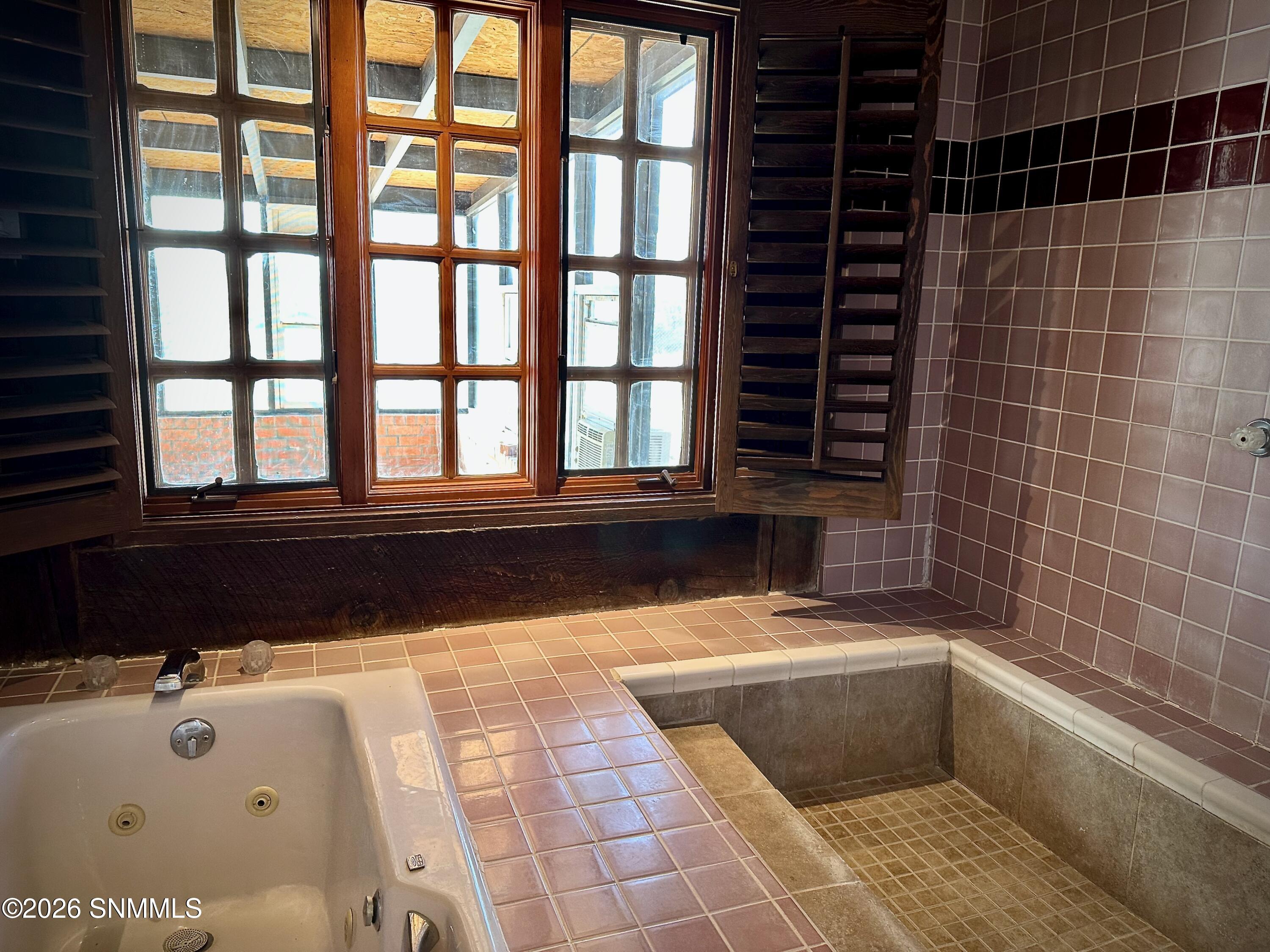 Little 1095 - 27 of 27