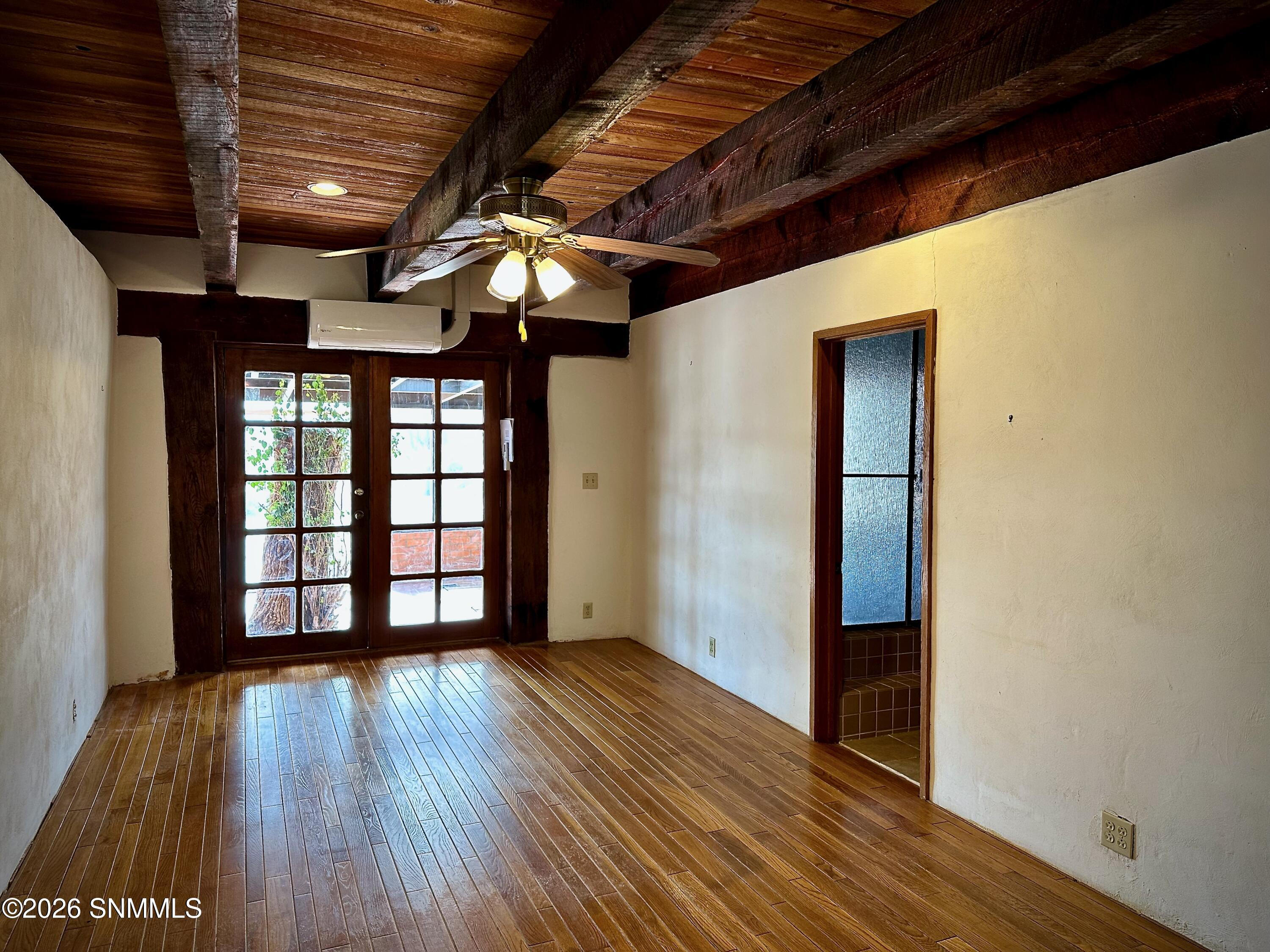 Little 1095 - 25 of 27