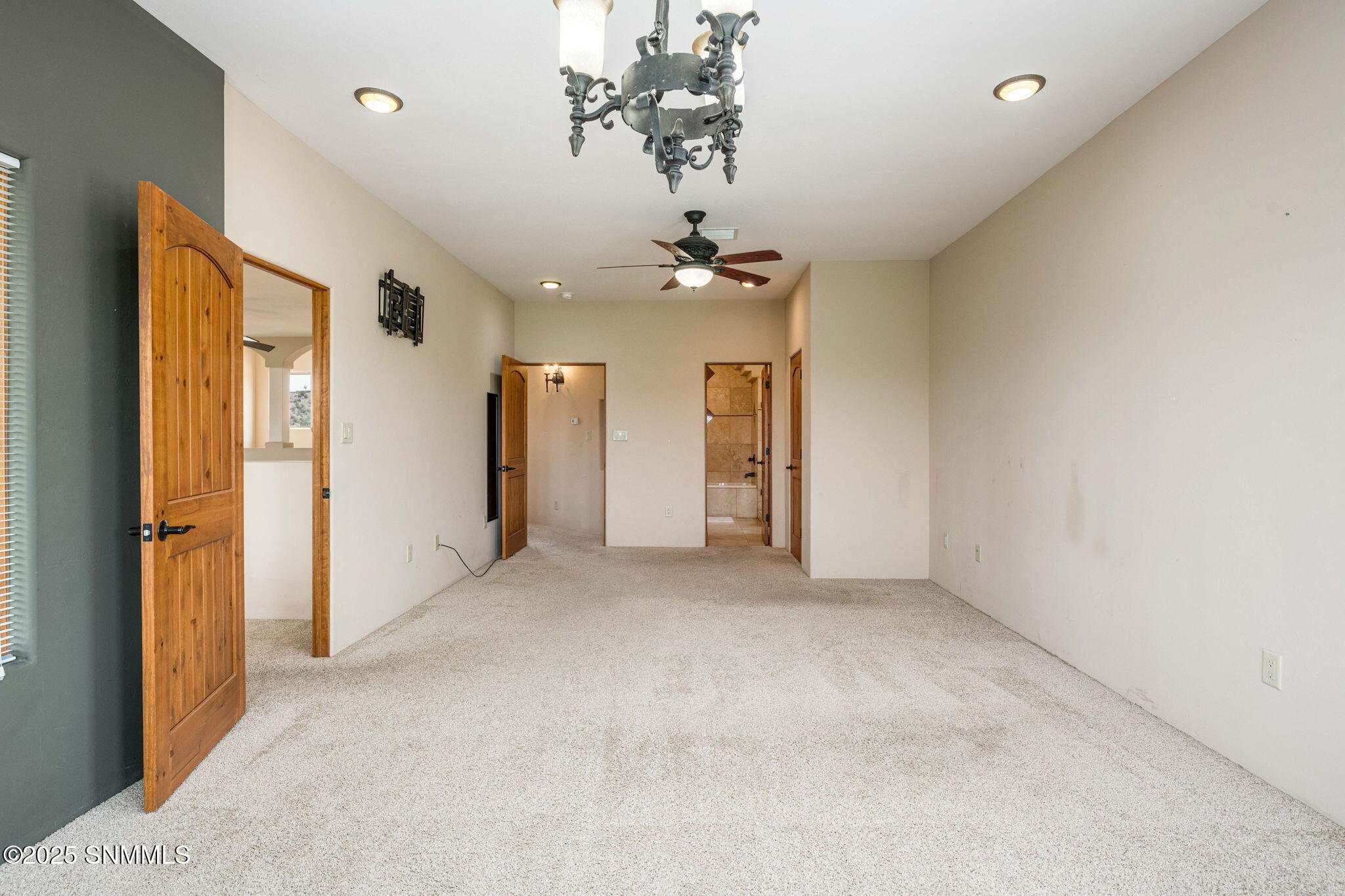 31-web-or-mls-Snappin Homes (LaPuntas106