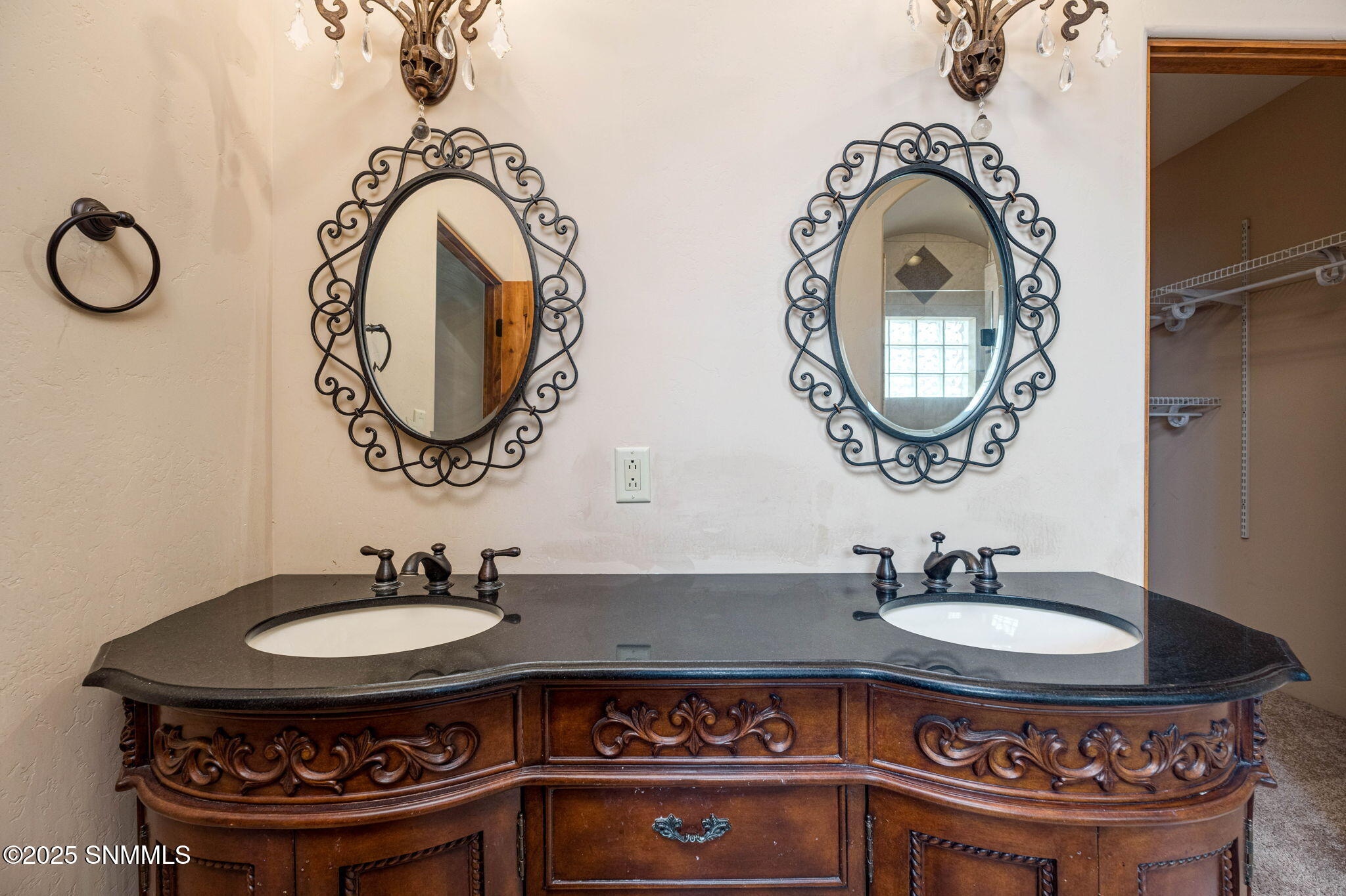 41-web-or-mls-Snappin Homes (LaPuntas106