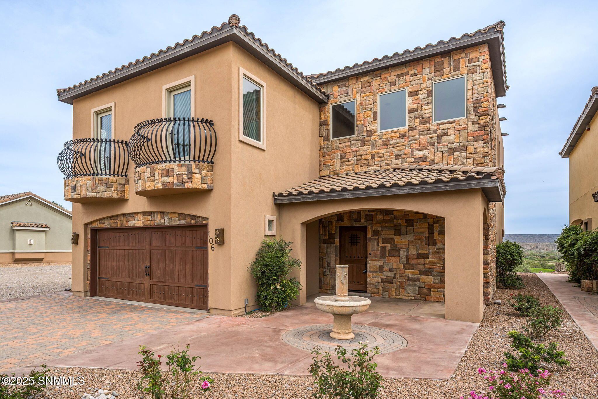 3-web-or-mls-Snappin Homes (LaPuntas106)