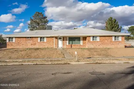2035 O'Donnell Drive, Las Cruces, New Mexico 88001, 3 Bedrooms Bedrooms, ,2 BathroomsBathrooms,Residential,For Sale,O'Donnell,2600114