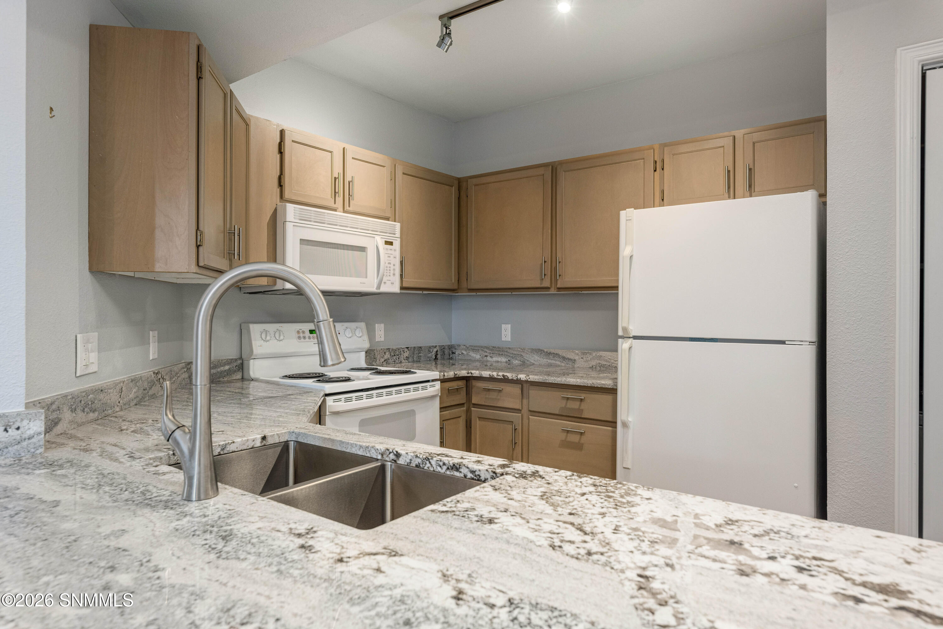 Snappin Homes (Morningstar3650-1107)-12