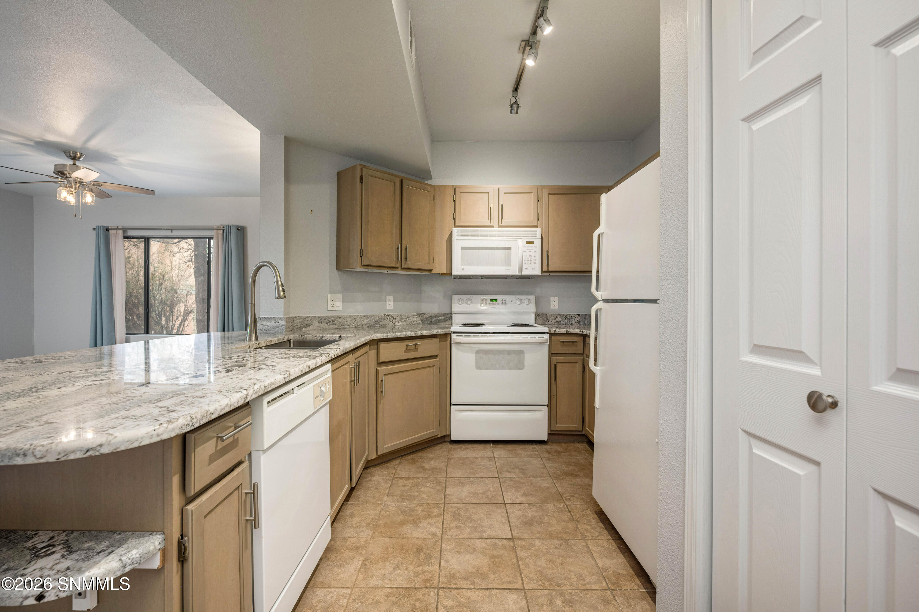 Snappin Homes (Morningstar3650-1107)-13