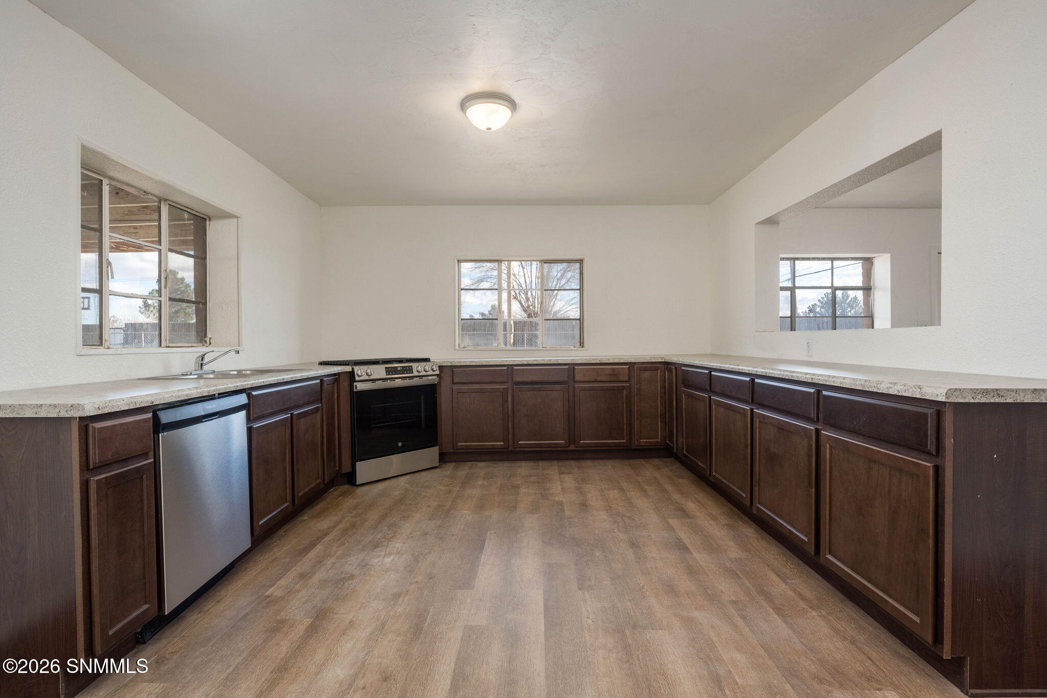 12-web-or-mls-Snappin Homes (Hwy2819408)