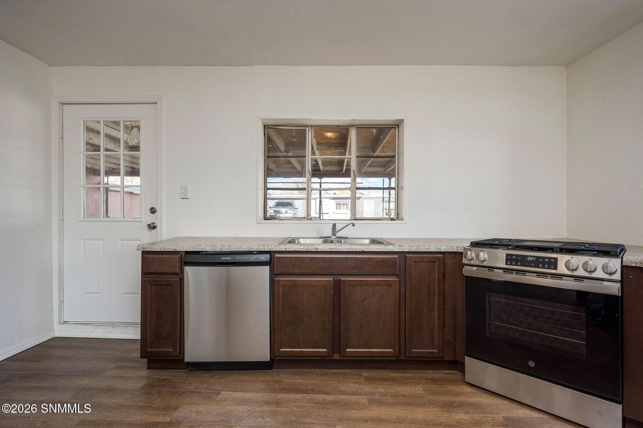 14-web-or-mls-Snappin Homes (Hwy2819408)