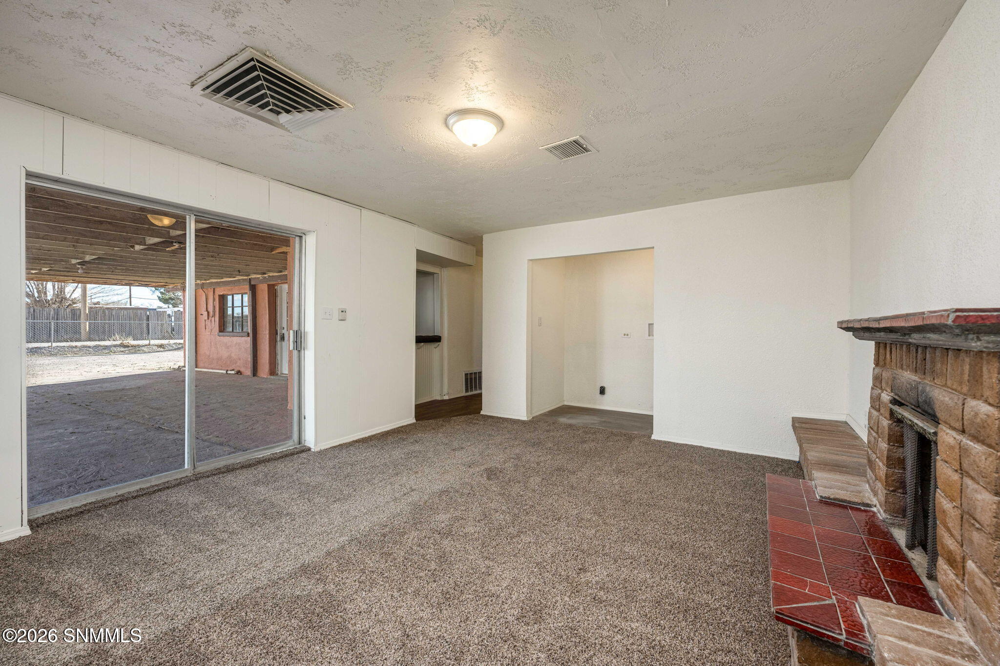 21-web-or-mls-Snappin Homes (Hwy2819408)