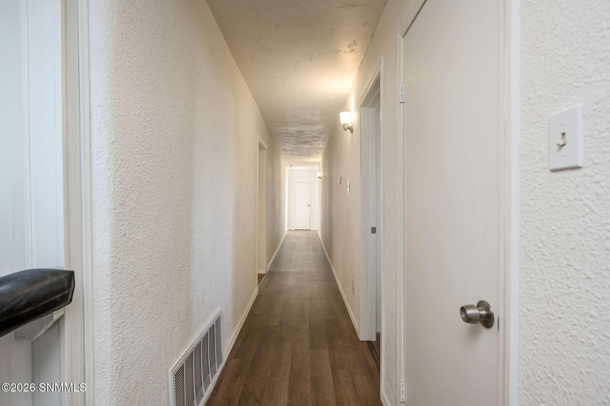 24-web-or-mls-Snappin Homes (Hwy2819408)