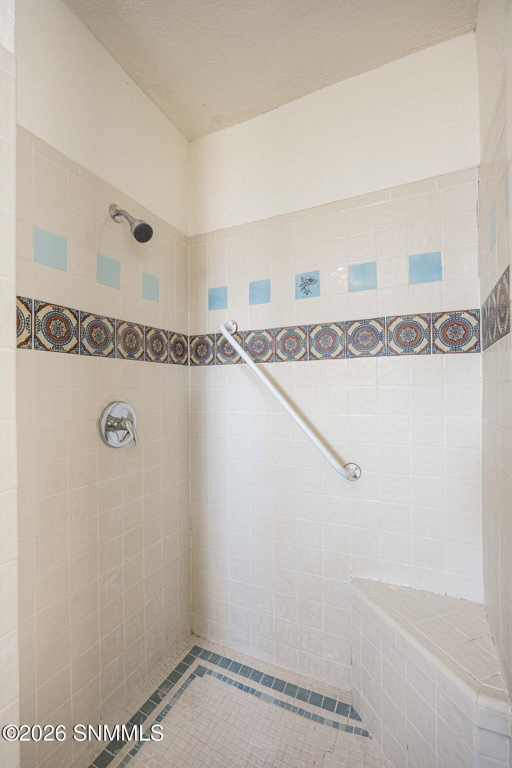 36-web-or-mls-Snappin Homes (Hwy2819408)