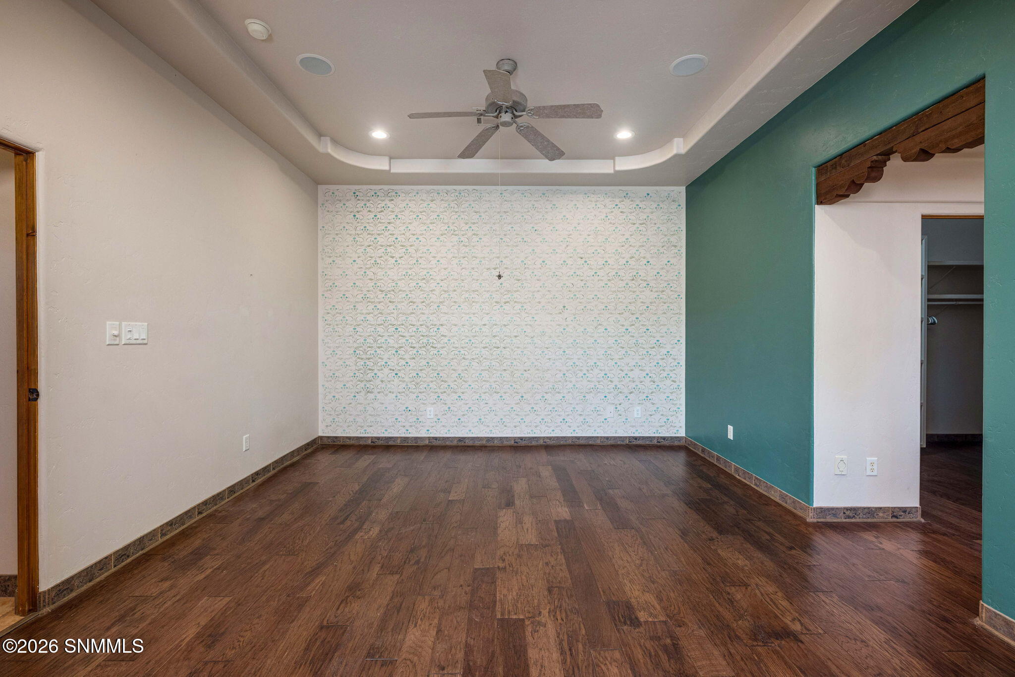 32-web-or-mls-Snappin Homes (LasVistas62