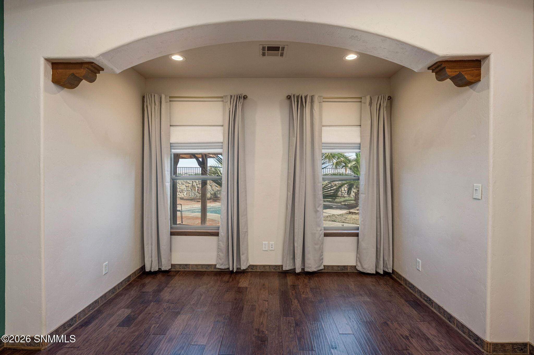 34-web-or-mls-Snappin Homes (LasVistas62