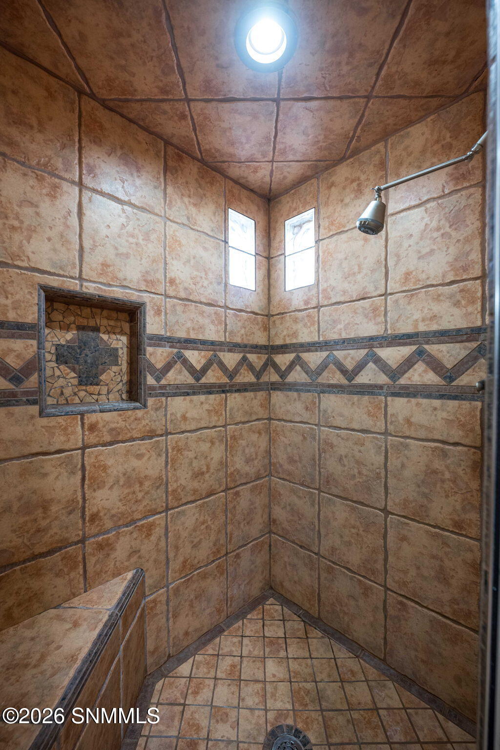 40-web-or-mls-Snappin Homes (LasVistas62