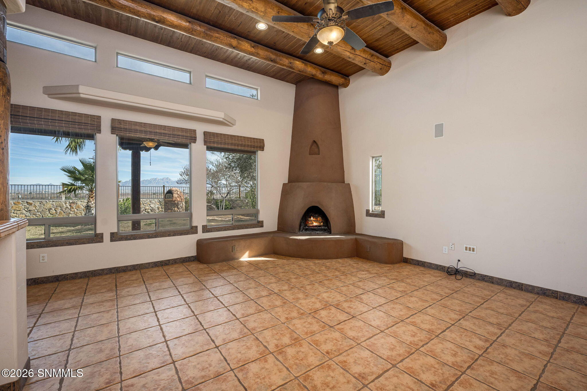 15-web-or-mls-Snappin Homes (LasVistas62