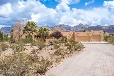 5115 La Cueva Mine Trail, Las Cruces, New Mexico 88011, 3 Bedrooms Bedrooms, ,2.5 BathroomsBathrooms,Residential,For Sale,La Cueva Mine,2500930