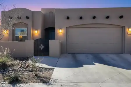 8016 Willow Bloom Circle, Las Cruces, New Mexico 88007, 3 Bedrooms Bedrooms, ,2 BathroomsBathrooms,Residential,For Sale,Willow Bloom,2600127